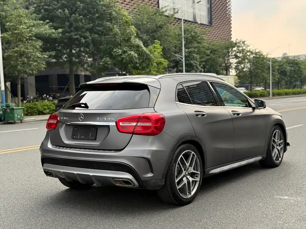 Mercedes-Benz GLA AMG — миниатюра 5