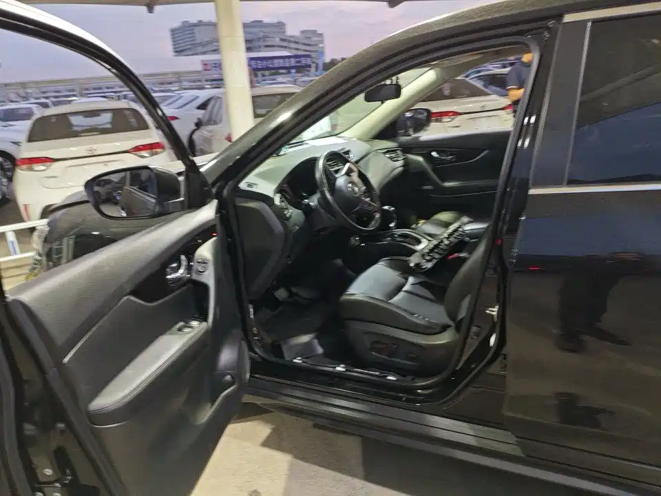 Nissan X-Trail — миниатюра 7
