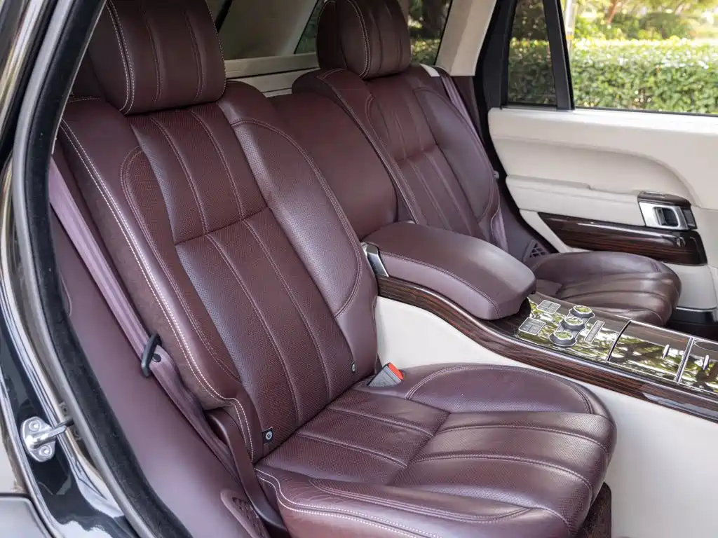 Land Rover Range Rover — миниатюра 21