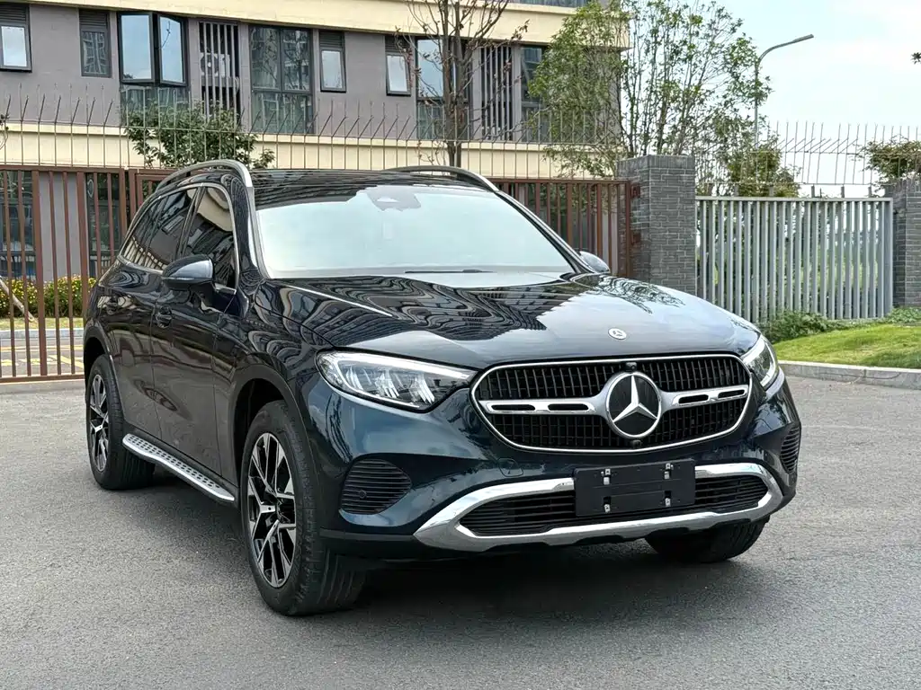 Mercedes-Benz GLC 2024 GLC 260 L 4MATIC 5 мест
