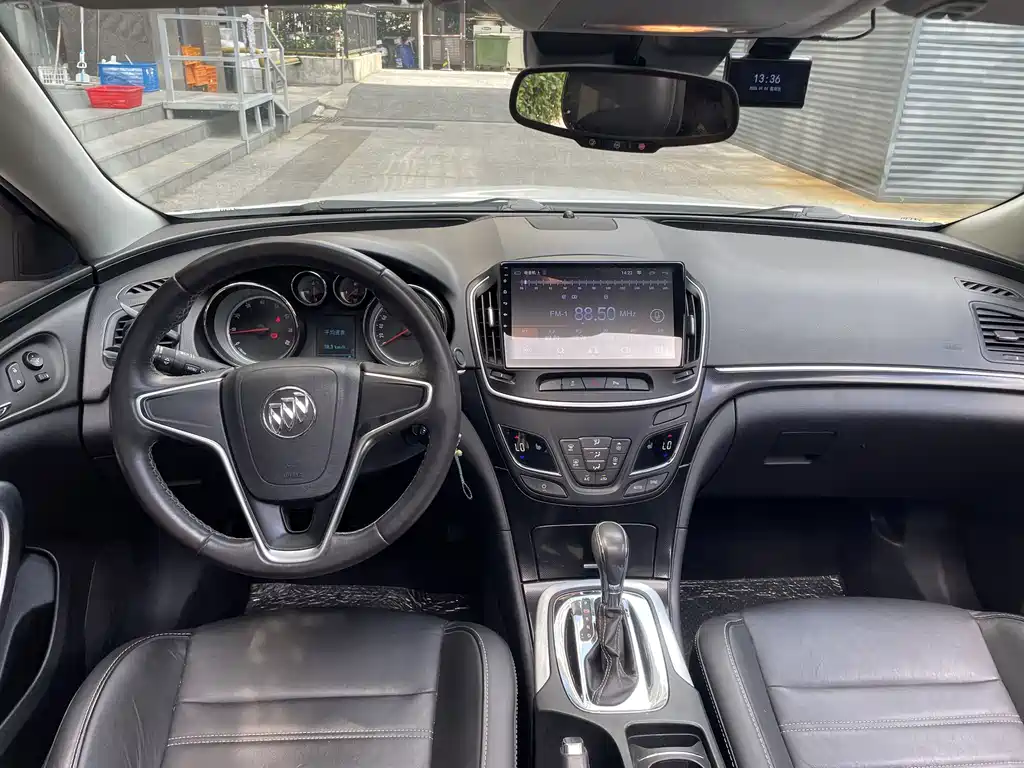 Buick Regal — миниатюра 10