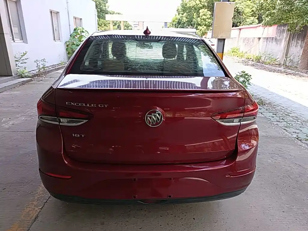 Buick Excelle — миниатюра 6