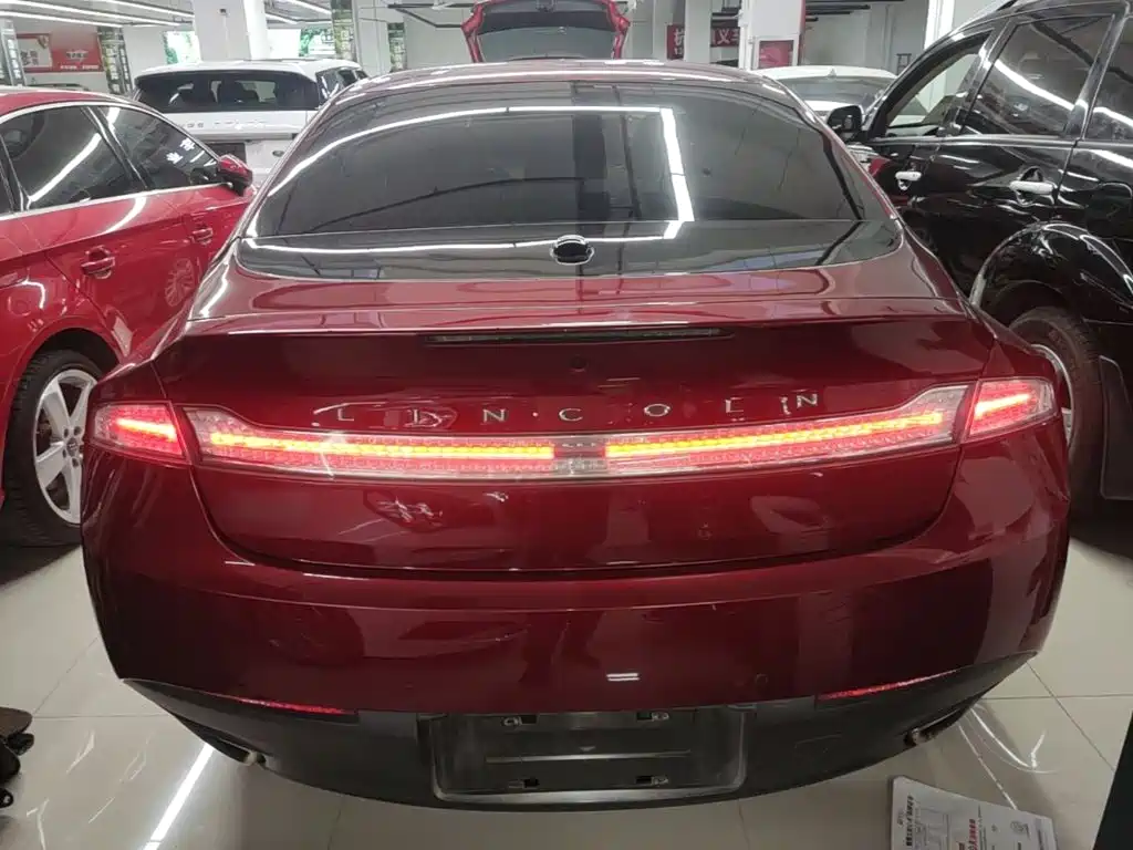 Lincoln MKZ — миниатюра 6