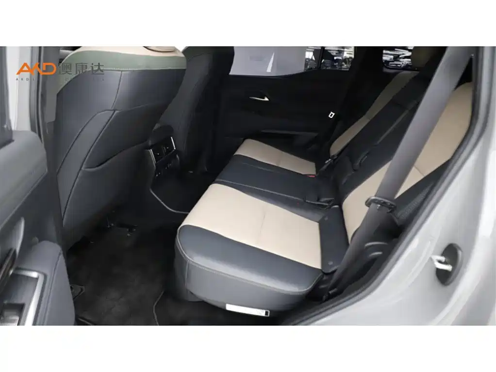 Lexus GX — миниатюра 7