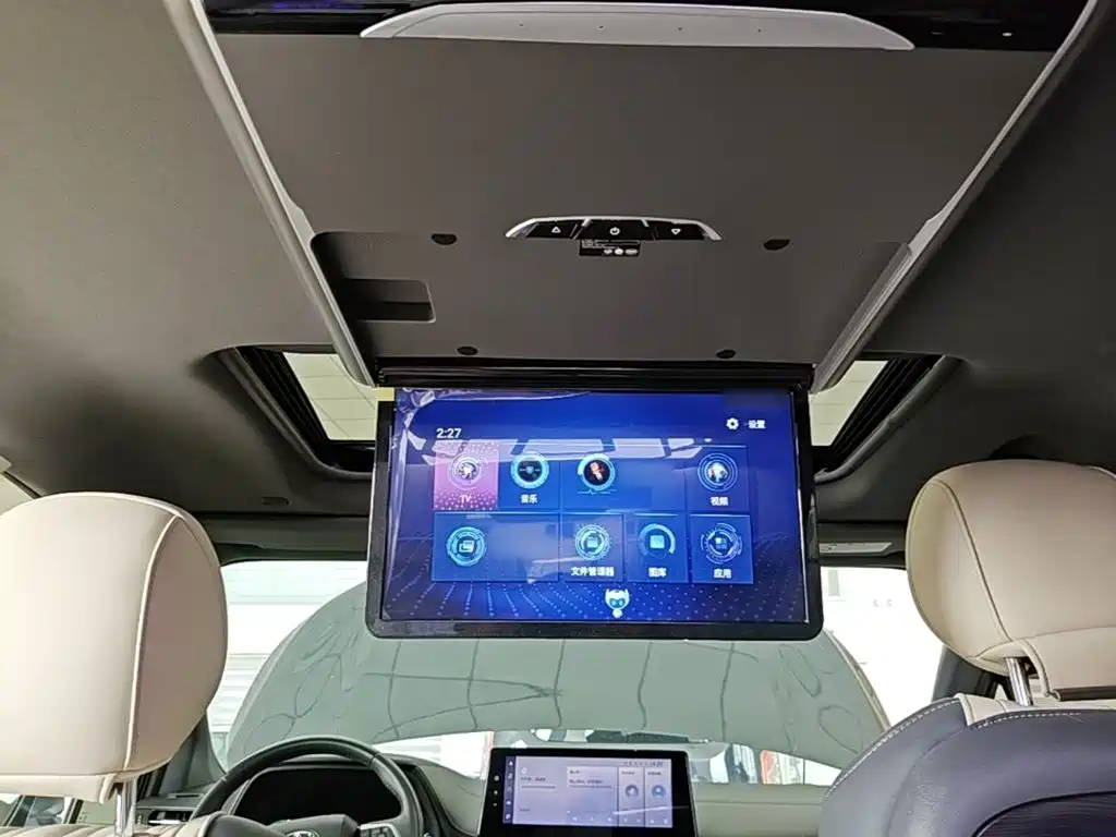Toyota Sienna — миниатюра 18