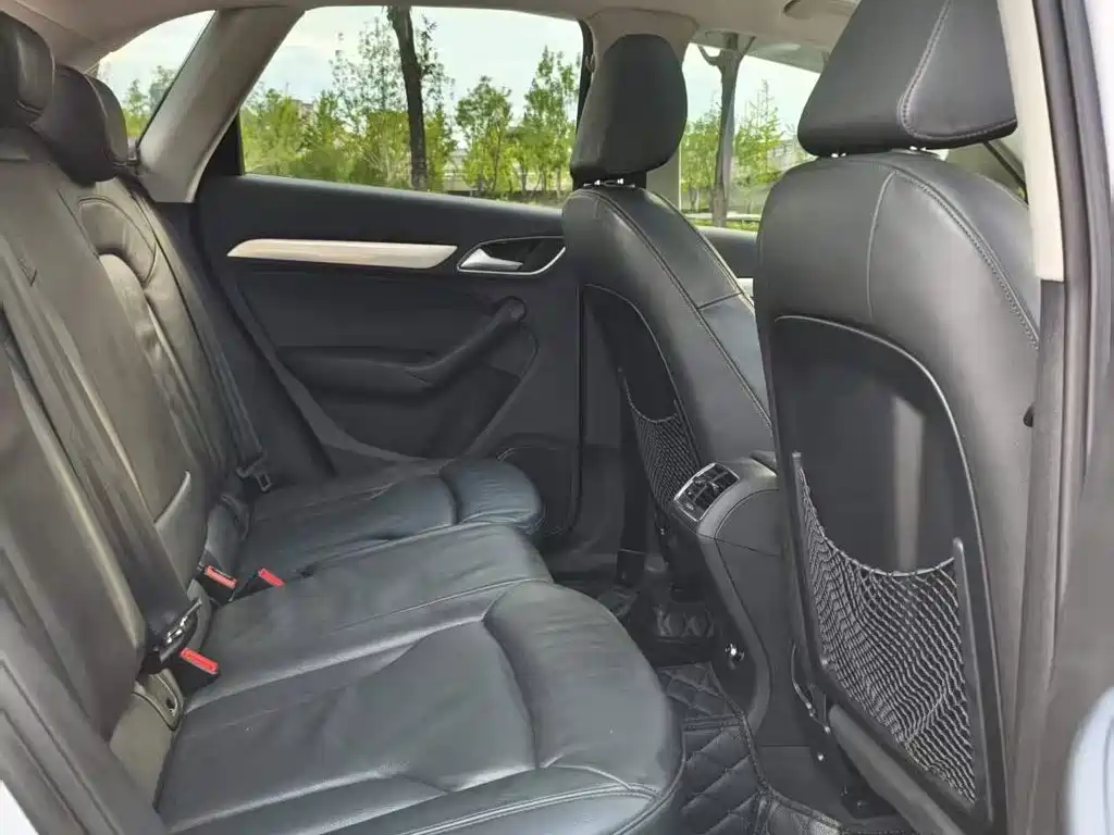 Audi Q3 — миниатюра 12