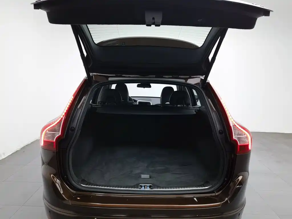Volvo XC60 — миниатюра 16