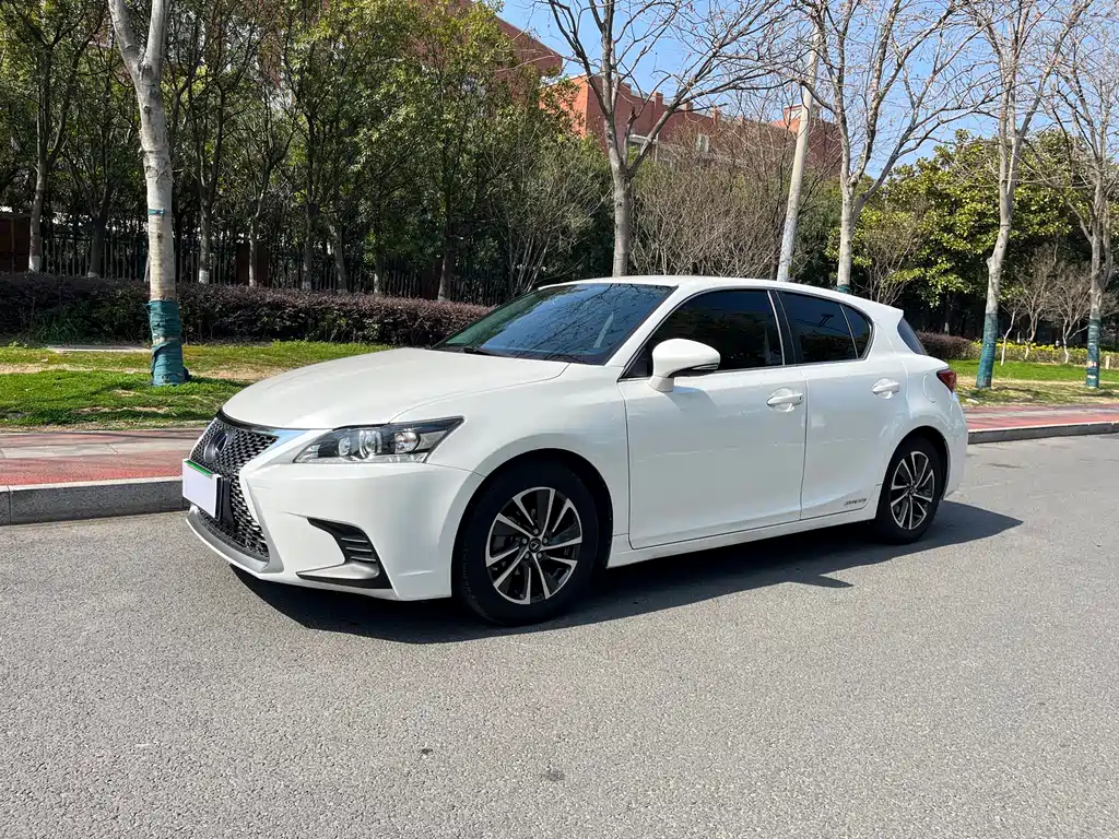 LEXUS CT