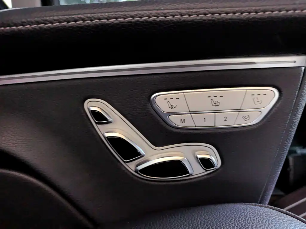 Mercedes-Benz V-Class — миниатюра 22