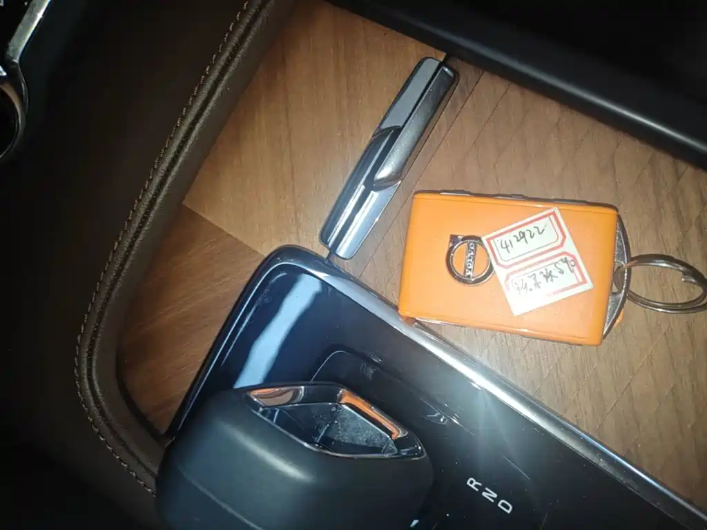 Volvo S90 — миниатюра 9
