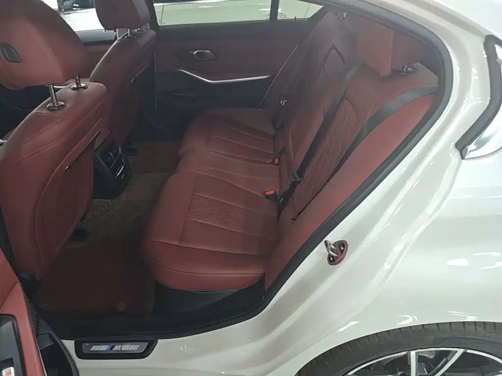 BMW 3 Series — миниатюра 17