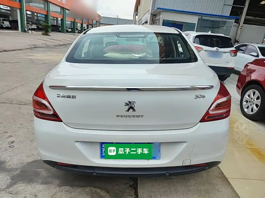 Peugeot 308 — миниатюра 6
