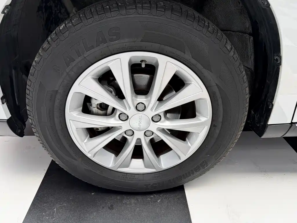 Haval M6 — миниатюра 18
