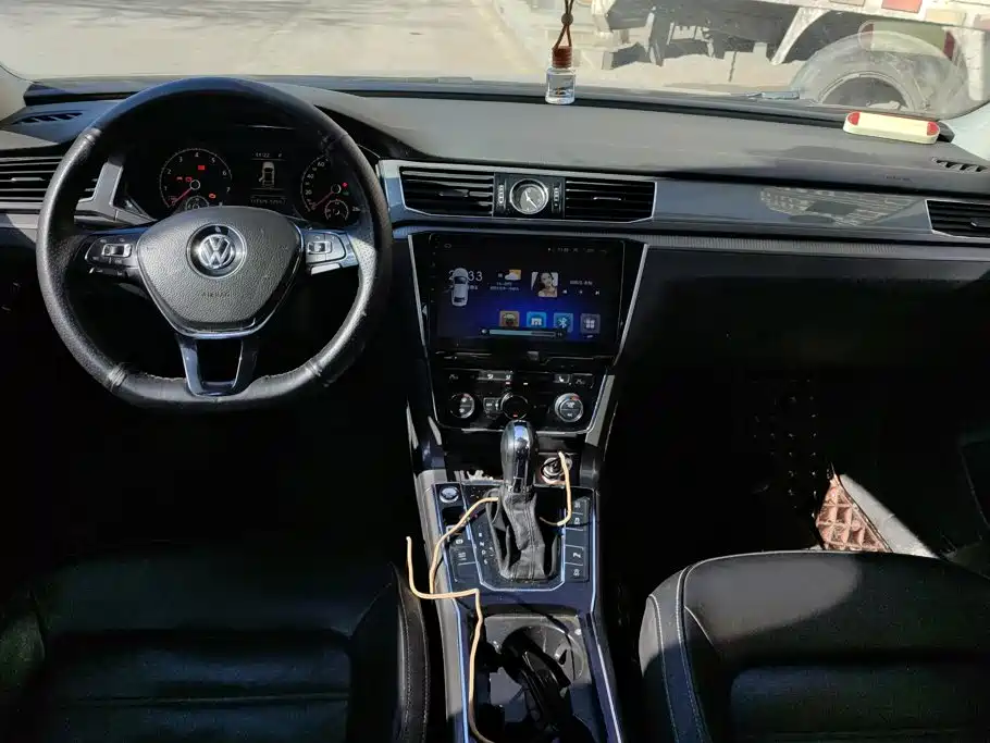 Volkswagen Passat — миниатюра 12