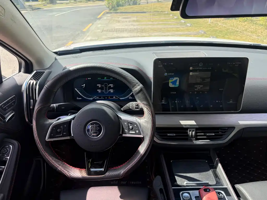 BYD Tang New Energy — миниатюра 17