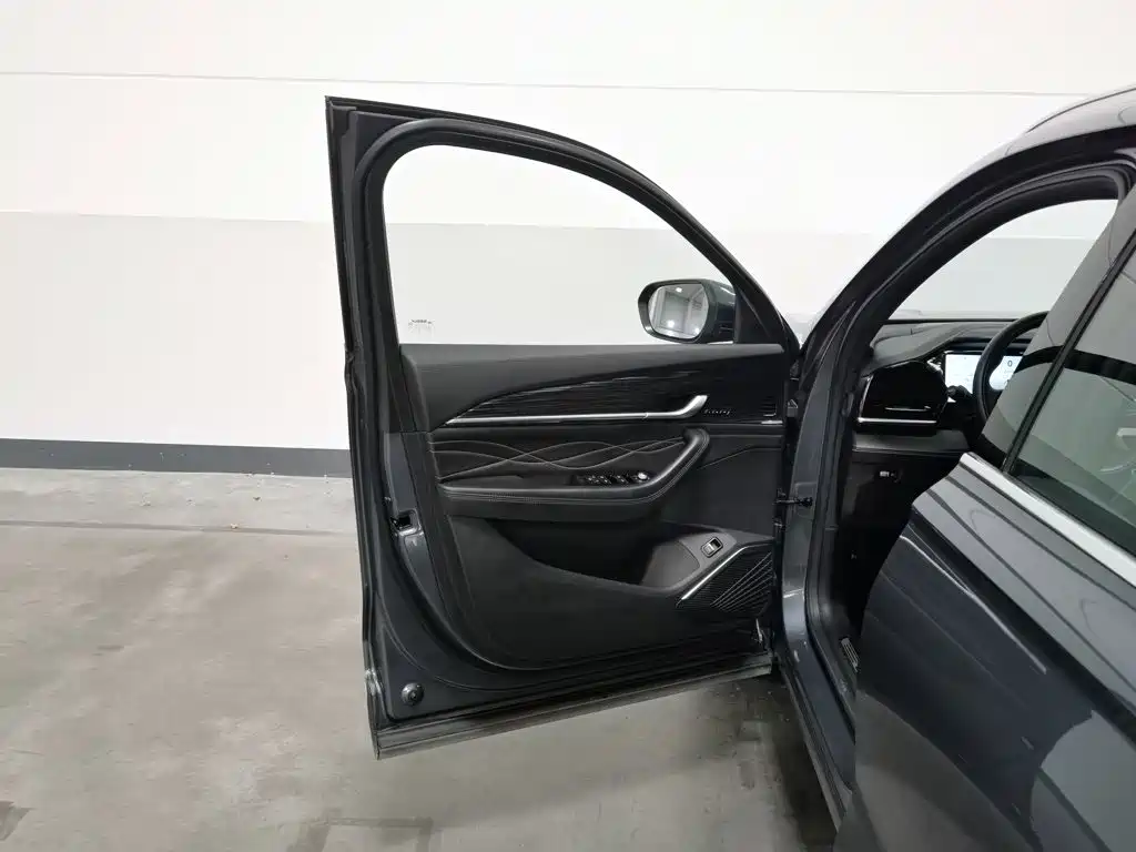 Geely Xingyue L — миниатюра 8