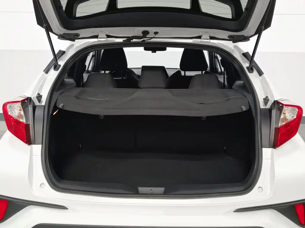 Toyota IZOA — миниатюра 16