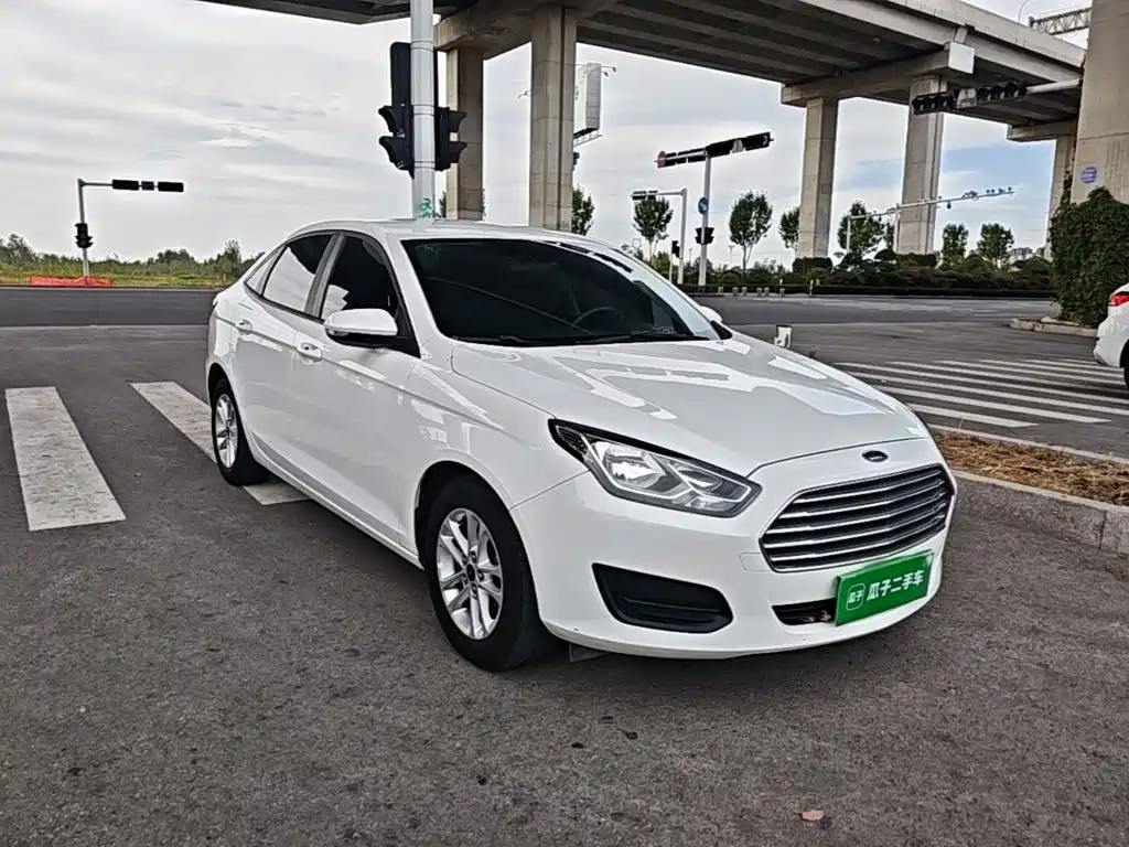 Ford Escort — миниатюра 4