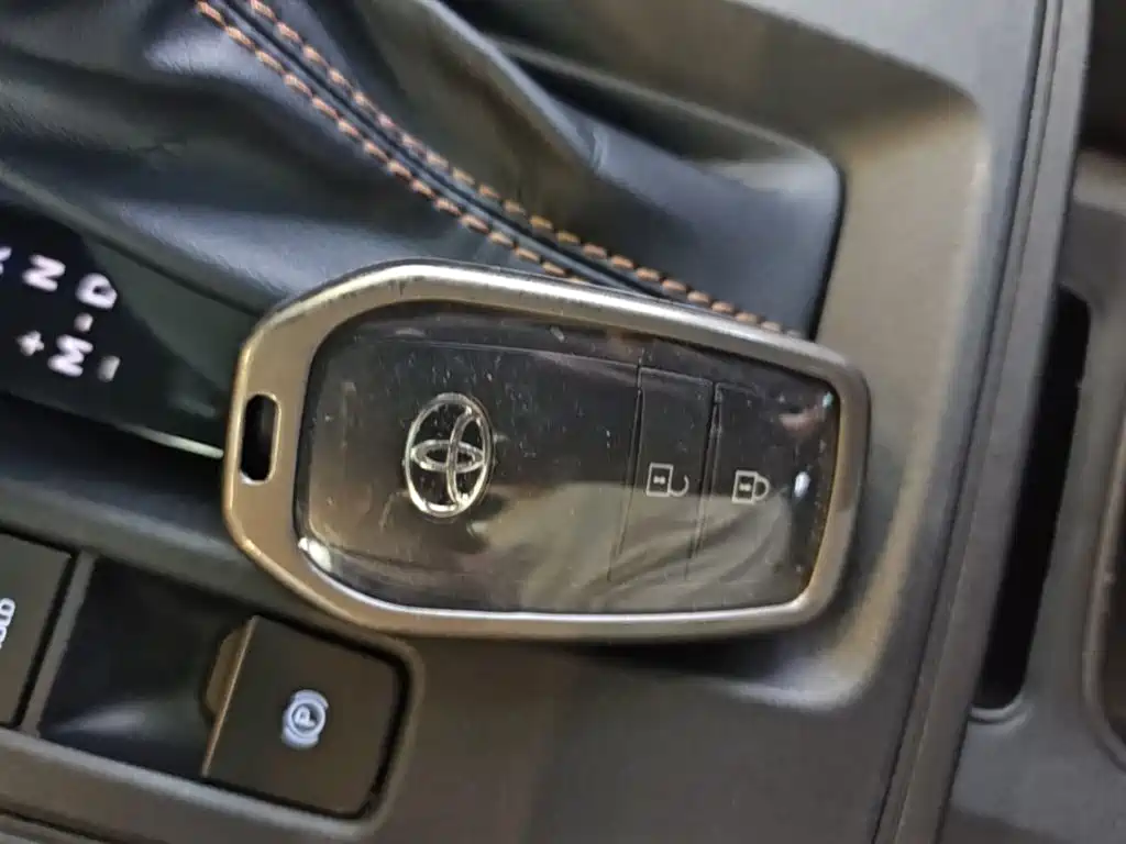 Toyota Corolla Cross — миниатюра 9