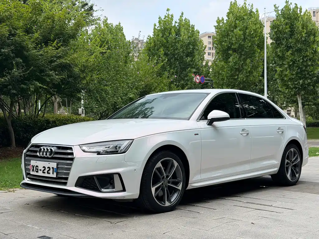 2020 Audi A4 - zdjęcie 1 z 12