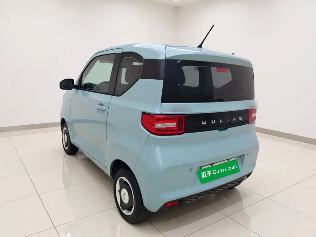 Wuling MINIEV — миниатюра 4