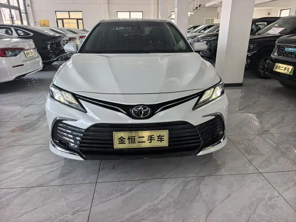 Toyota Camry 2023 2.5G Luxury