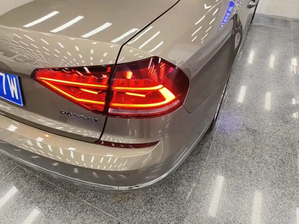 Volkswagen Passat — миниатюра 8