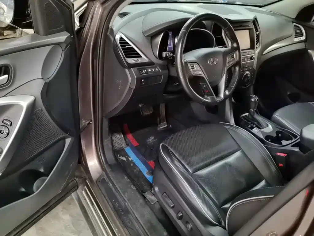 Hyundai Santa Fe — миниатюра 16