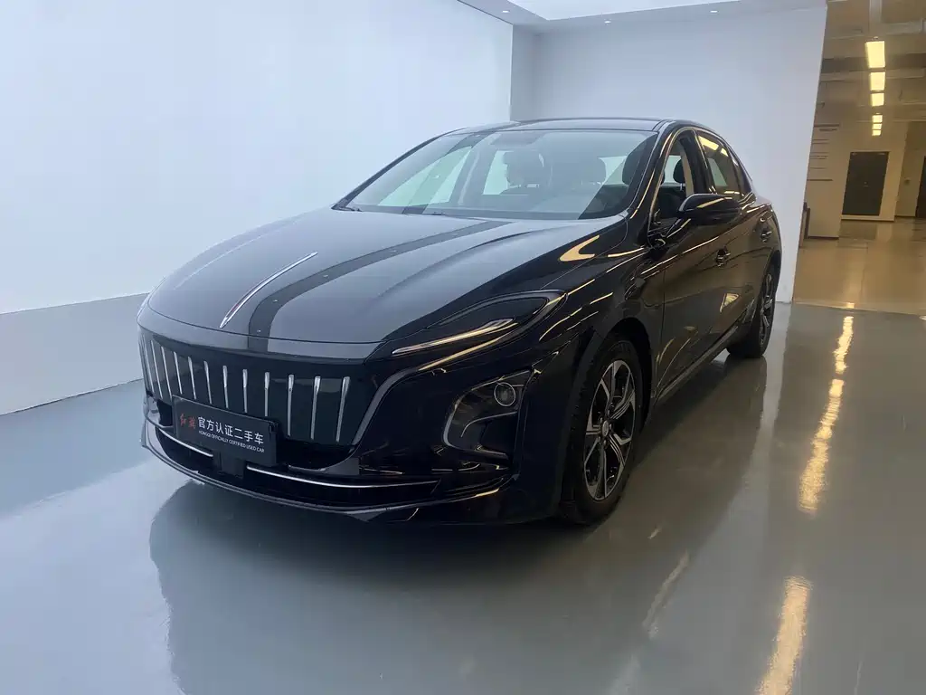 Hongqi Hongqi E-QM5 2024