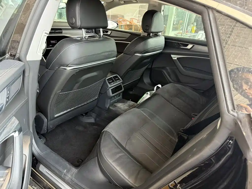 Audi A7L — миниатюра 17