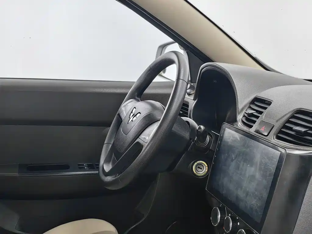 Wuling Hongguang — миниатюра 22