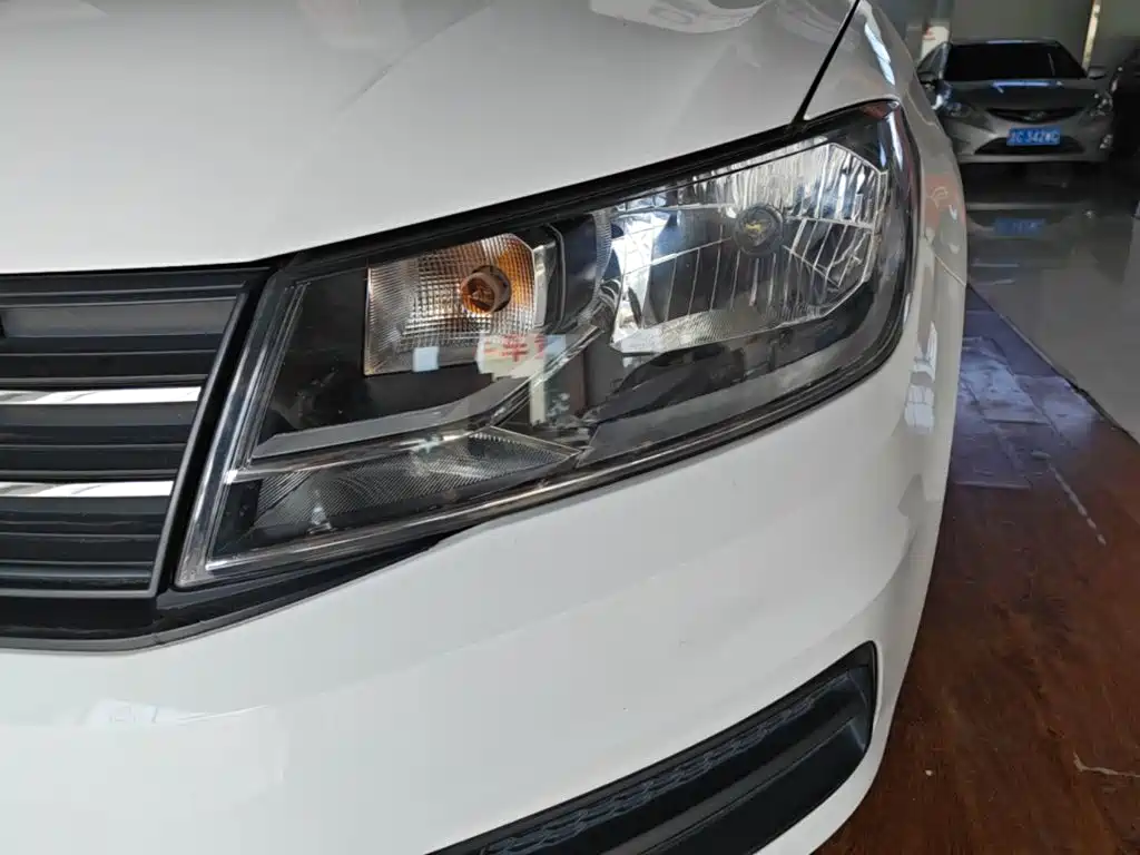 Volkswagen Santana — миниатюра 24