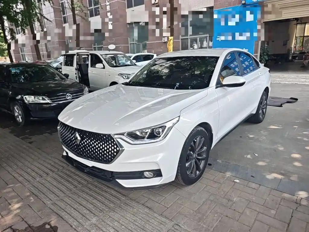 Baojun RC-6 — миниатюра 2
