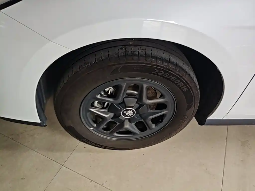 BYD Qin PLUS — миниатюра 23