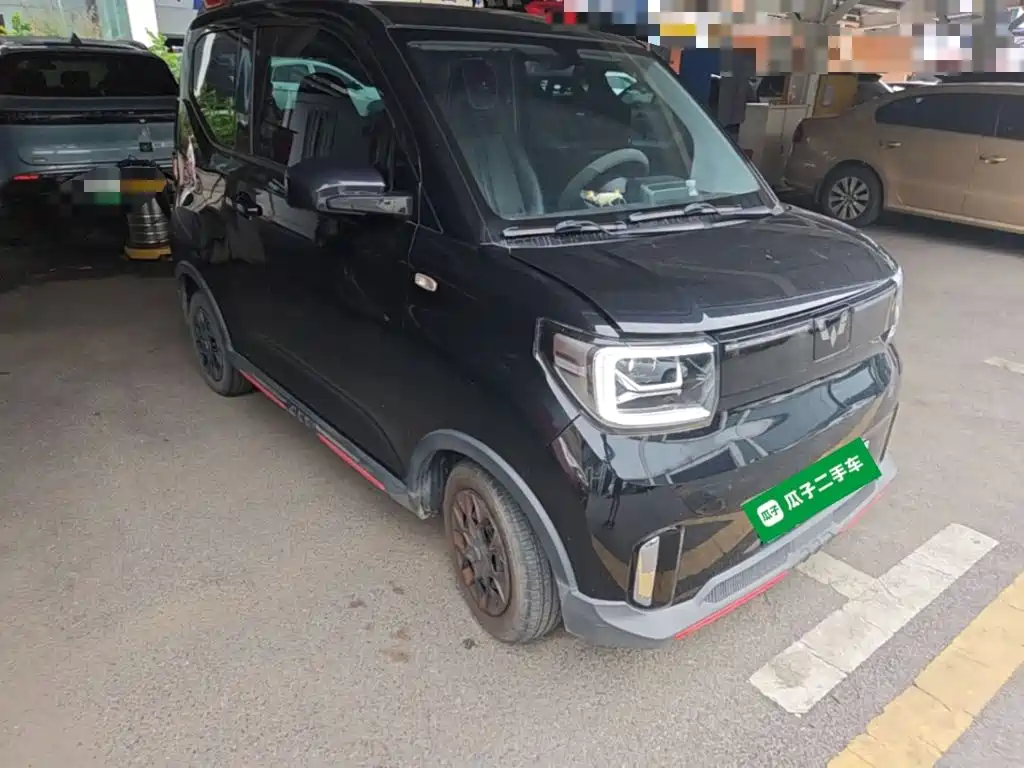 Wuling MINIEV — миниатюра 4