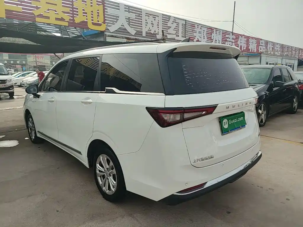 Wuling Jiachen — миниатюра 5