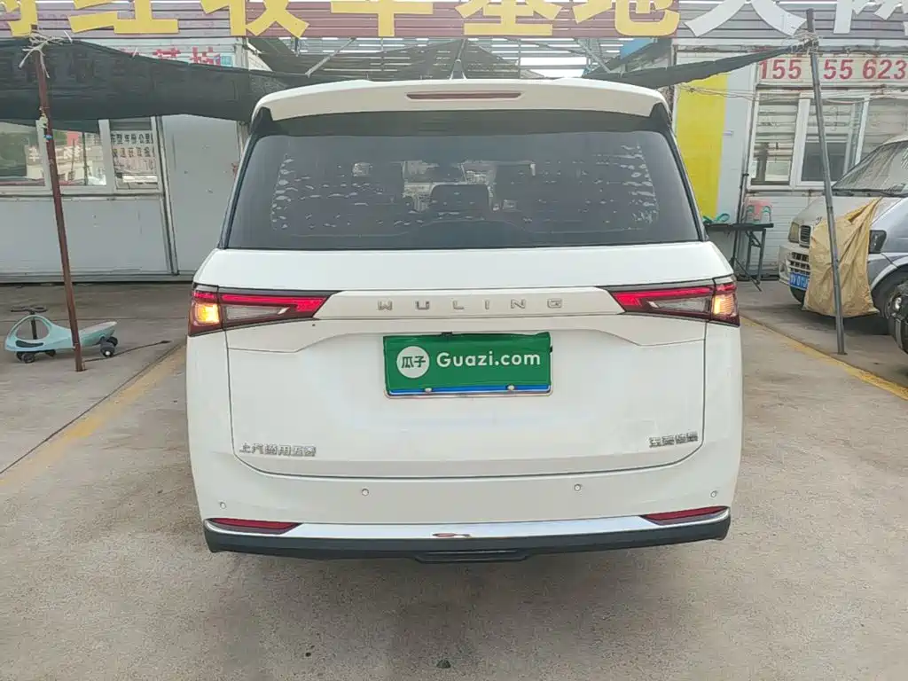 Wuling Jiachen — миниатюра 6
