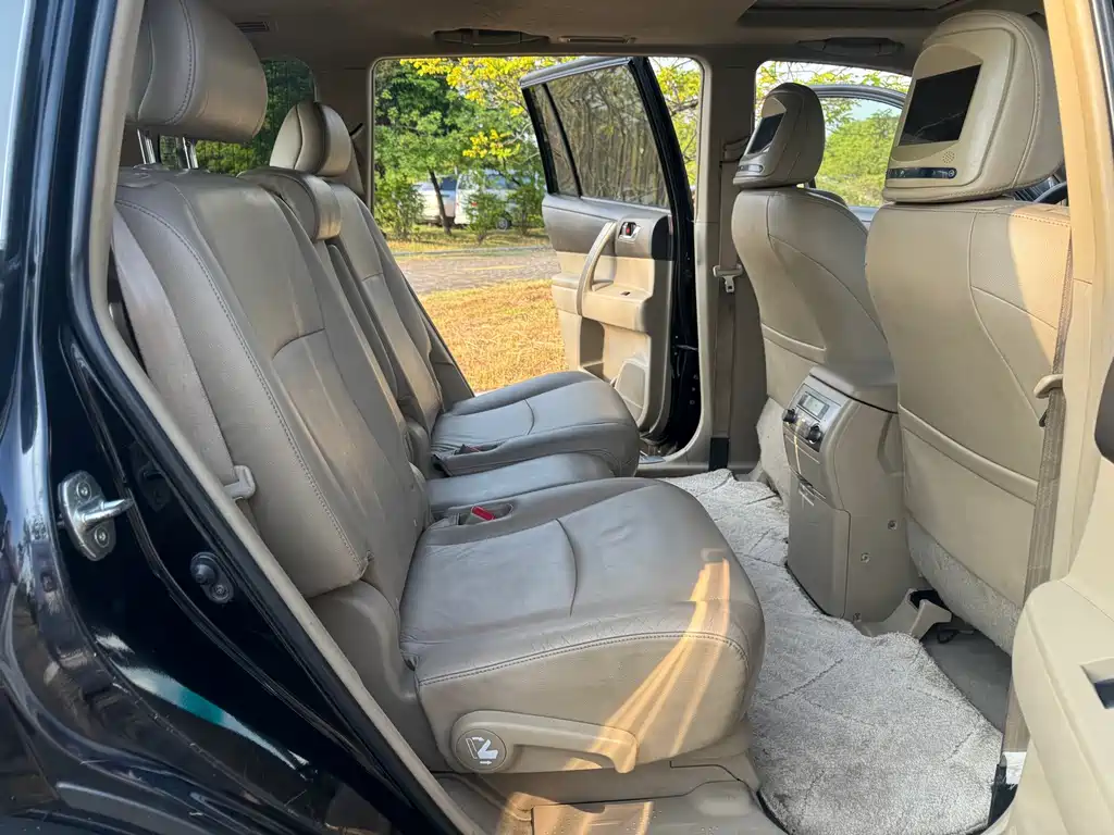 Toyota Highlander — миниатюра 12