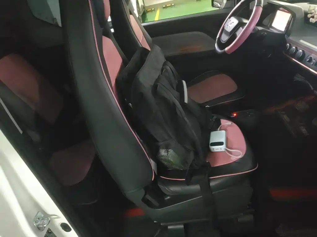 Wuling MINIEV — миниатюра 25