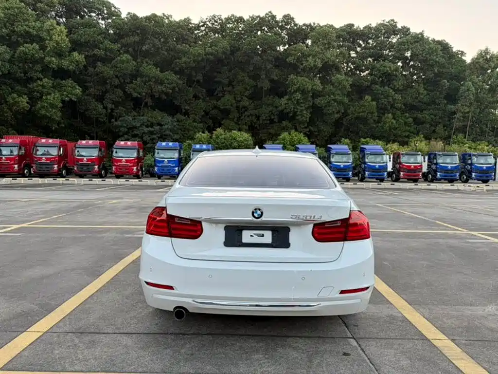 BMW 3 Series — миниатюра 8