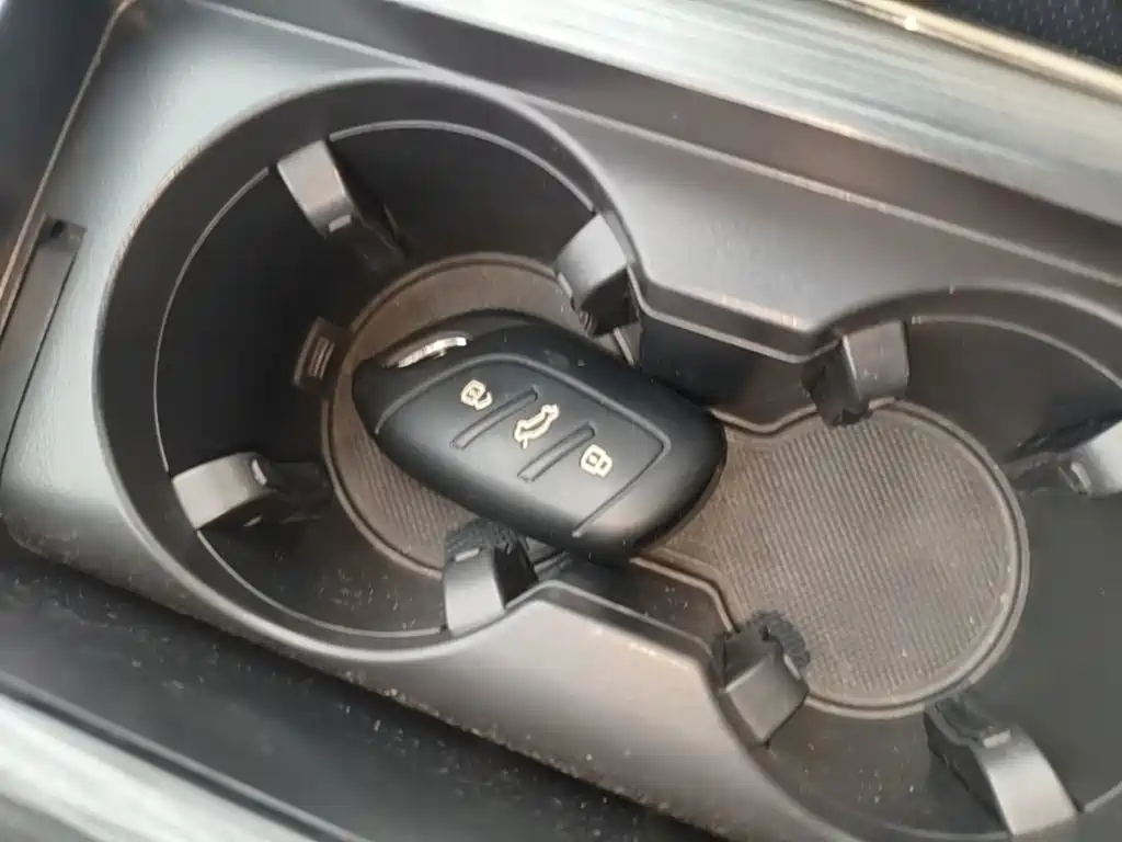 Roewe RX5 — миниатюра 9