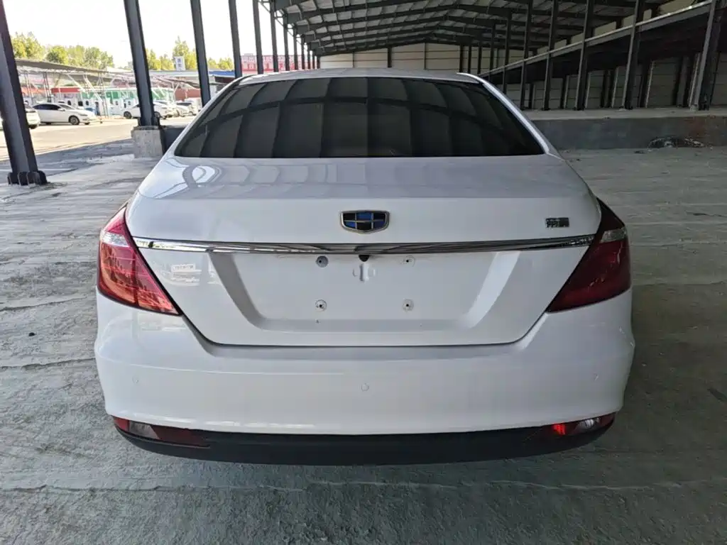 Geely Emgrand — миниатюра 6