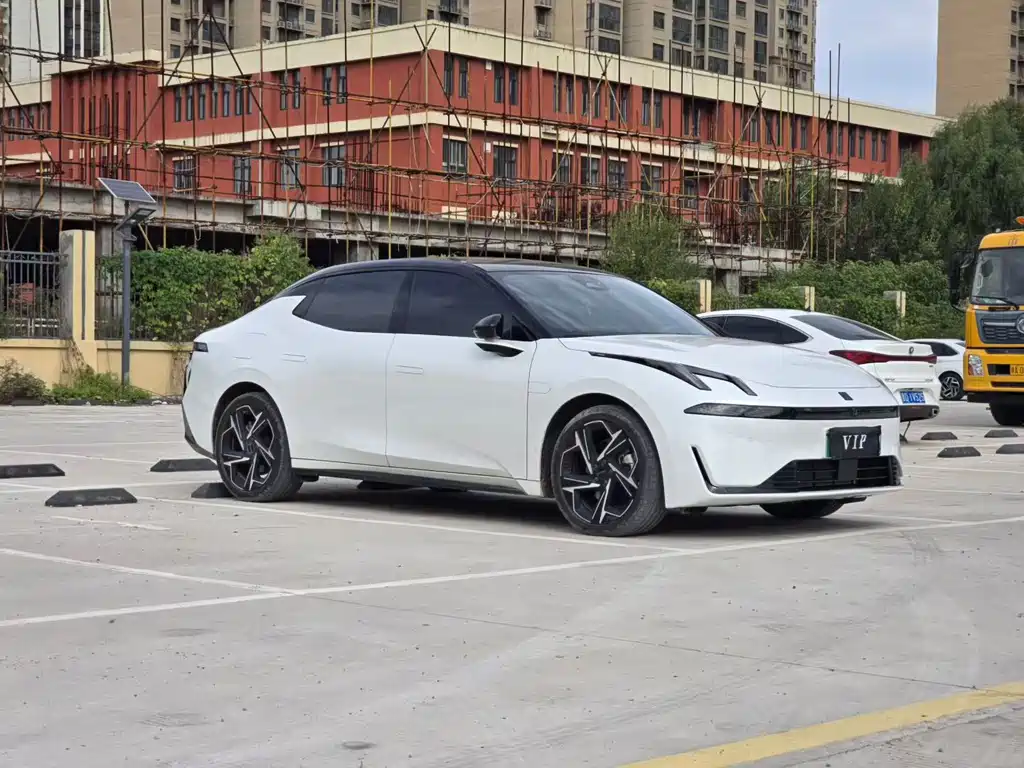 Lynk & Co 07 EM-P — миниатюра 3