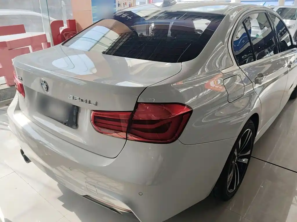 BMW 3 Series — миниатюра 7