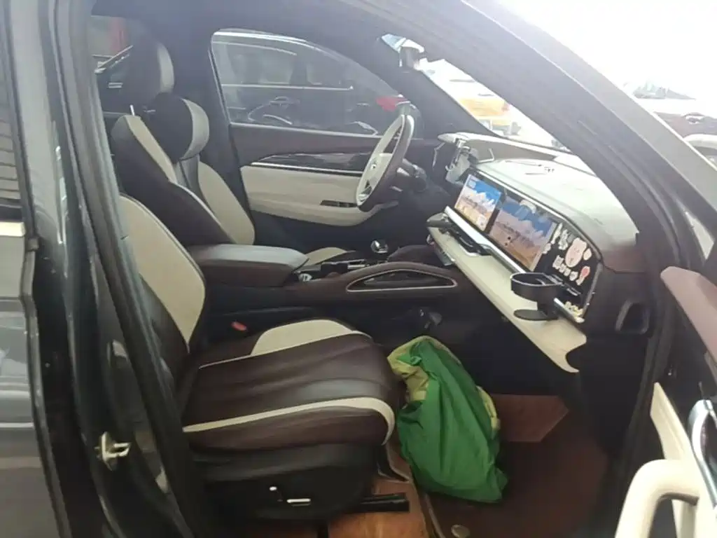 Geely Xingyue L — миниатюра 25