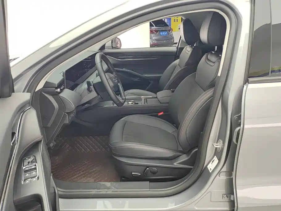 Ford Mondeo — миниатюра 9