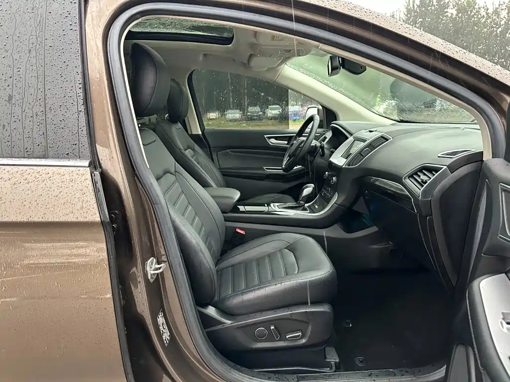 Ford Edge — миниатюра 14