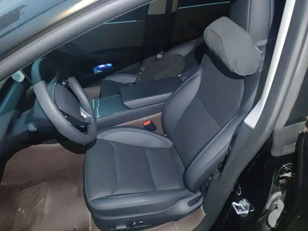 Tesla Model 3 — миниатюра 16