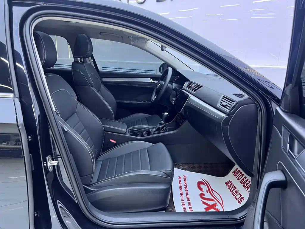 Skoda Superb — миниатюра 17