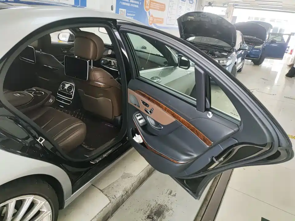 Mercedes-Benz S-Class — миниатюра 6